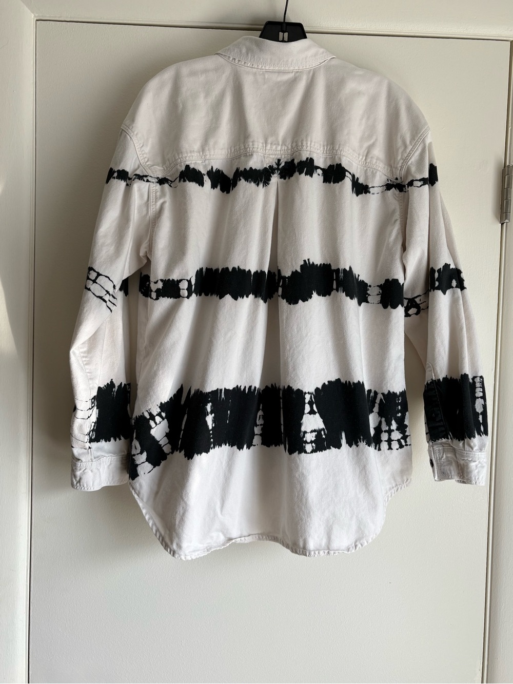 BDG Urban Outfitters White Button-Down Shirt with Black Tie-Dye Bands - Picture 2 of 3